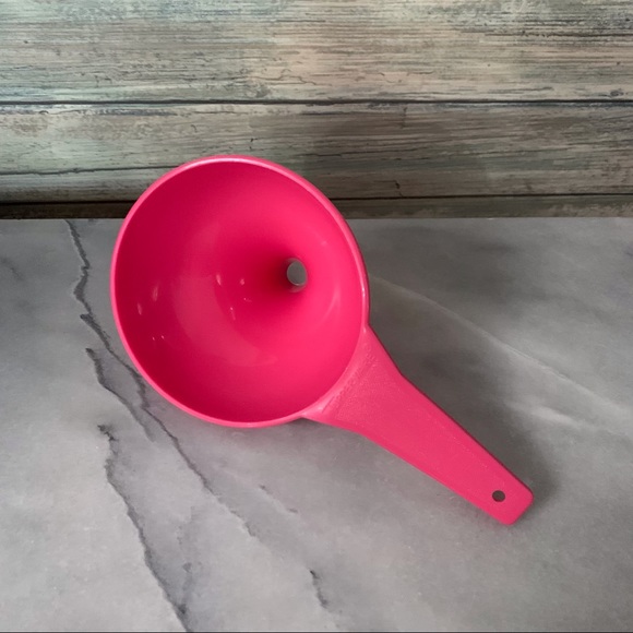 Tupperware Funnel New - Picture 2 of 5